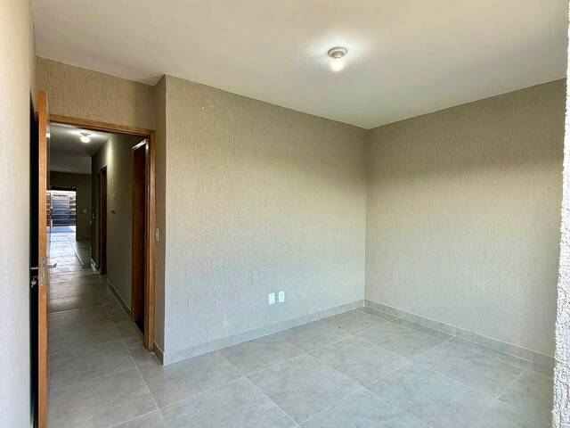 Casa para Venda em Aparecida de Goiânia - 4