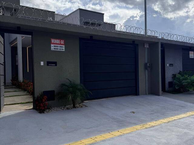 Casa para Venda em Aparecida de Goiânia - 2