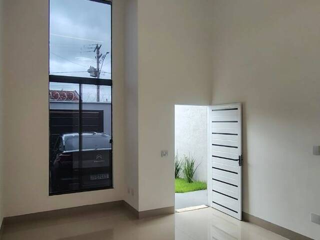 Casa para Venda em Goiânia - 3