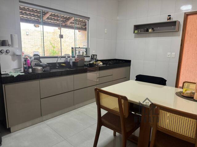 Casa para Venda em Aparecida de Goiânia - 4