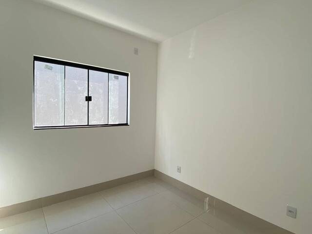 Casa para Venda em Senador Canedo - 4