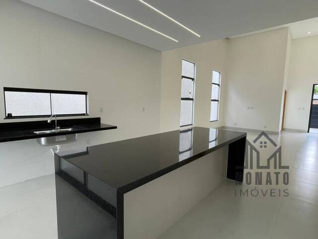 Casa para Venda em Aparecida de Goiânia - 4