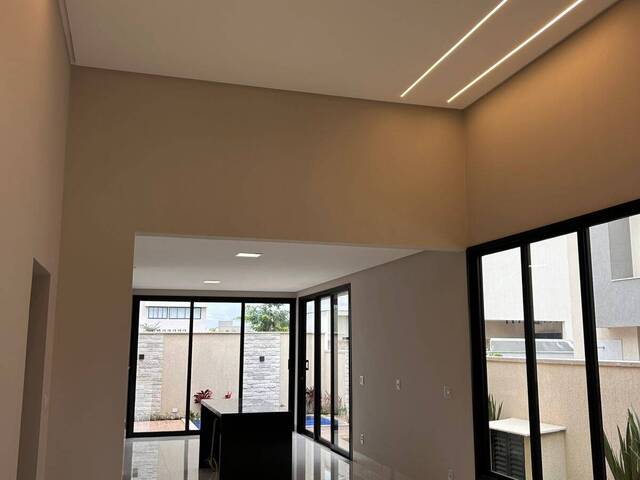 Casa para Venda em Aparecida de Goiânia - 4