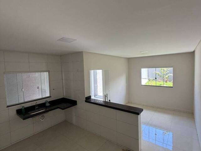 Casa para Venda em Senador Canedo - 4