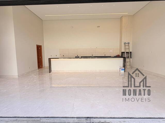 Casa para Venda em Goiânia - 5