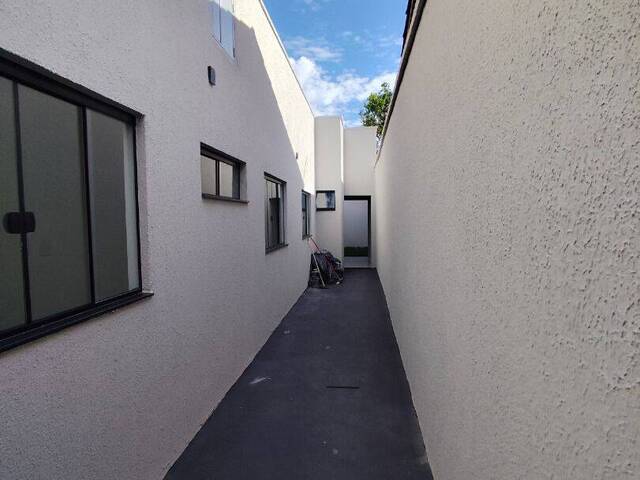 Casa para Venda em Goiânia - 4