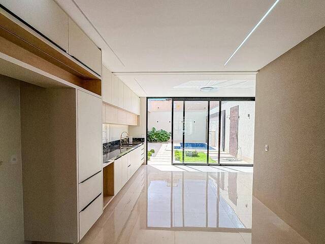 Casa para Venda em Goiânia - 5
