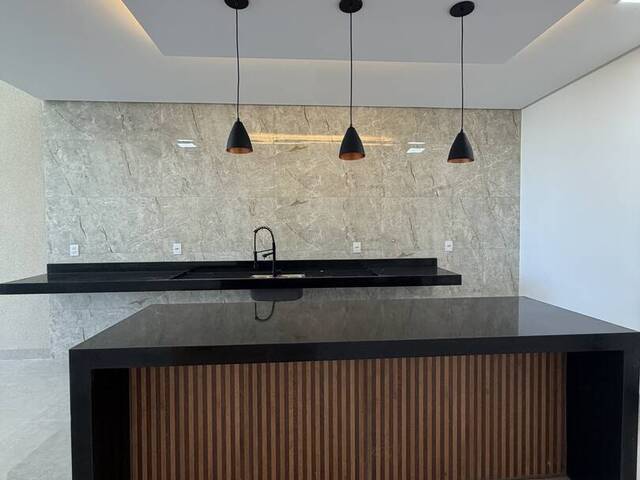 Casa para Venda em Goiânia - 4
