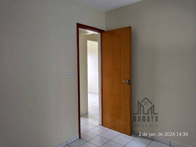 #2999 - Apartamento para Venda em Aparecida de Goiânia - GO