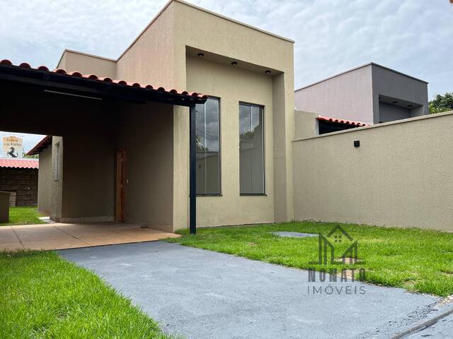Casa para Venda em Aparecida de Goiânia - 2