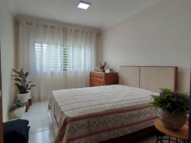 Casa para Venda em Goiânia - 4