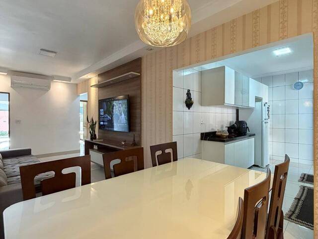 Casa para Venda em Goiânia - 4