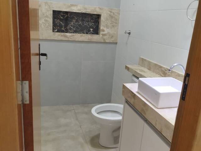 Casa para Venda em Goiânia - 5