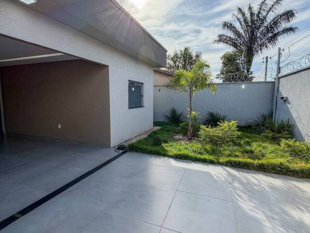 Casa para Venda em Goiânia - 3