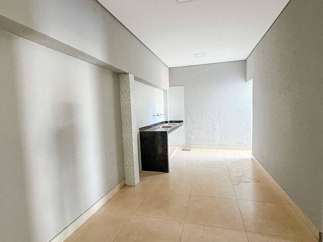 Casa para Venda em Goiânia - 3