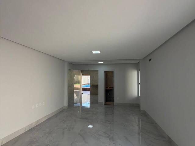 Casa para Venda em Goiânia - 4