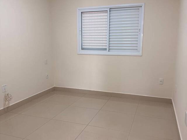Casa para Venda em Senador Canedo - 5
