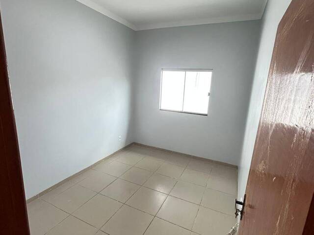 Casa para Venda em Goiânia - 4