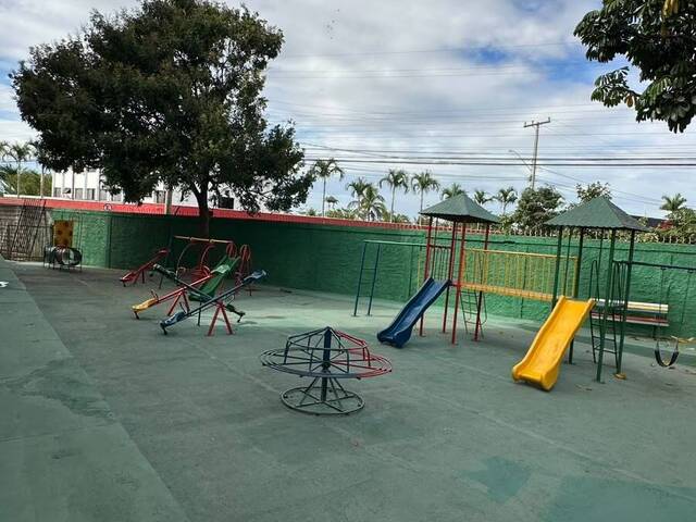 Apartamento para Venda em Goiânia - 3