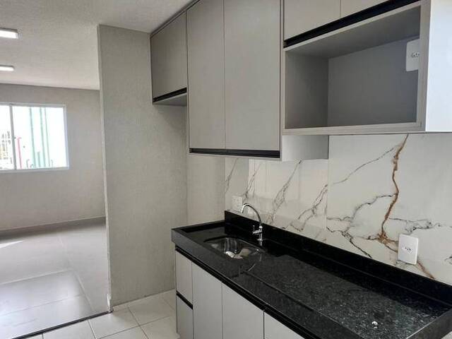 Apartamento para Venda em Goiânia - 3