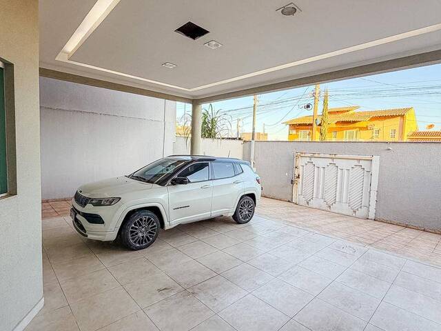 Casa para Venda em Goiânia - 3