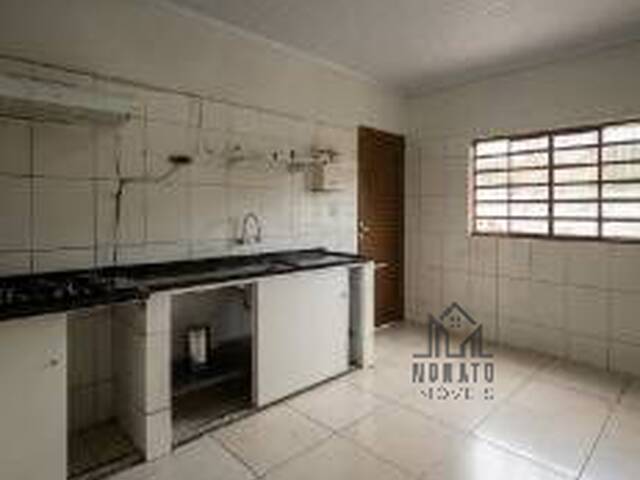 Casa para Locação em Goiânia - 3