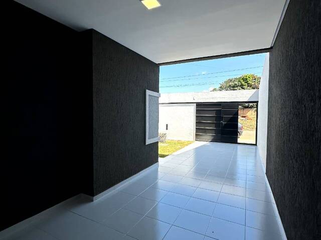 Casa para Venda em Aparecida de Goiânia - 2