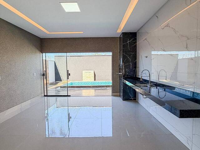 Casa para Venda em Goiânia - 4