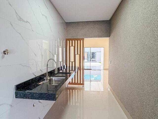 Casa para Venda em Goiânia - 5
