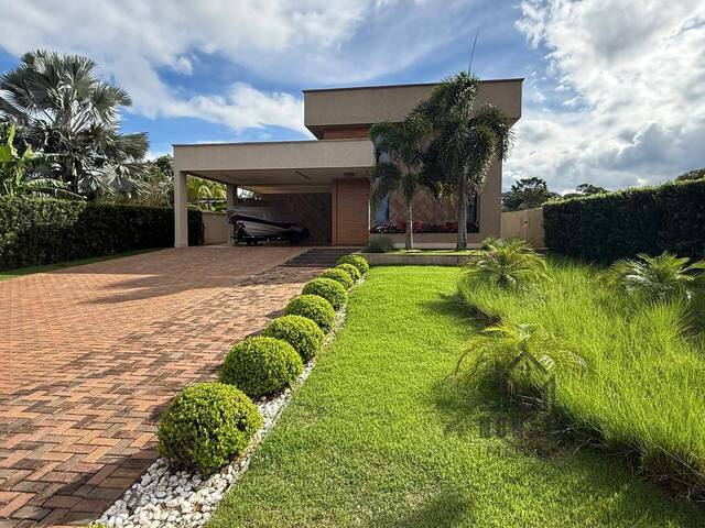 Venda em Condomínio Villágio Baiocchi - Goianira