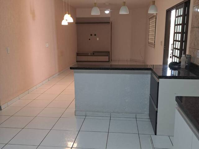Casa para Venda em Goiânia - 5