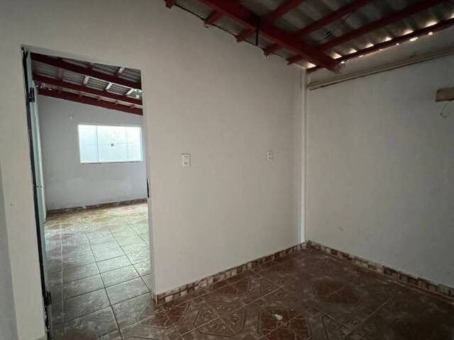 Casa para Venda em Goiânia - 4