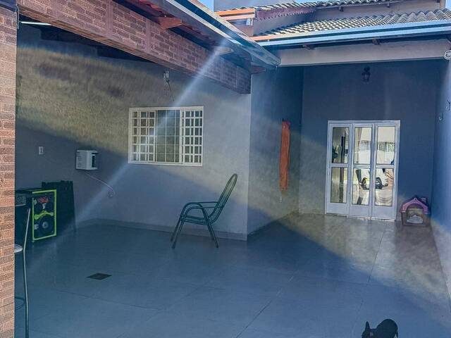 Casa para Venda em Goiânia - 3