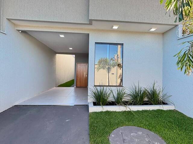 #3190 - Casa para Venda em Aparecida de Goiânia - GO