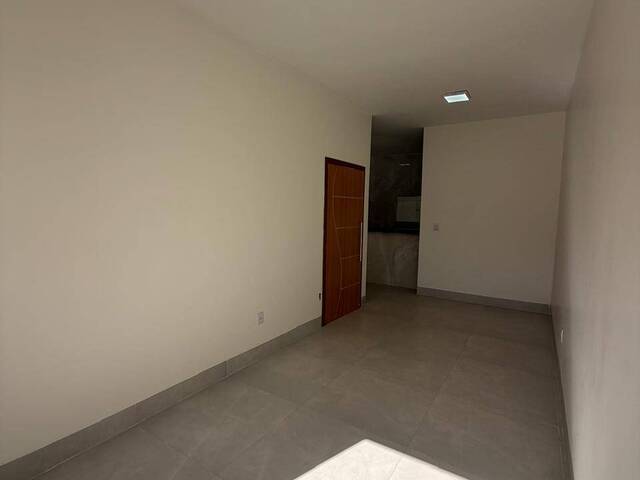 Casa para Venda em Goiânia - 5