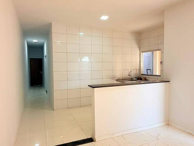 Casa para Venda em Aparecida de Goiânia - 5