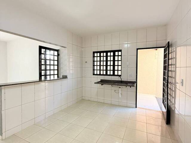 Casa para Venda em Aparecida de Goiânia - 5