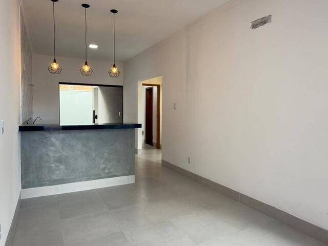 Casa para Venda em Aparecida de Goiânia - 5