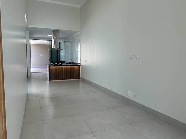 Casa para Venda em Goiânia - 4