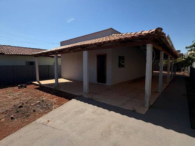 #3239 - Casa para Venda em Guapó - GO