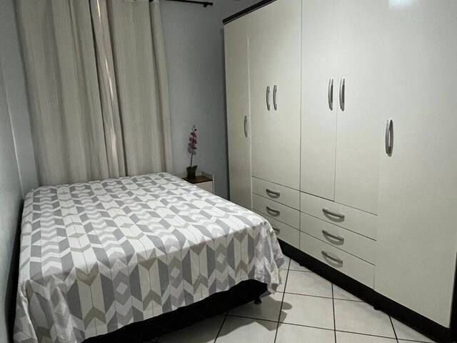 Apartamento para Venda em Aparecida de Goiânia - 5