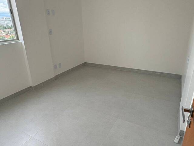 Apartamento para Venda em Goiânia - 4