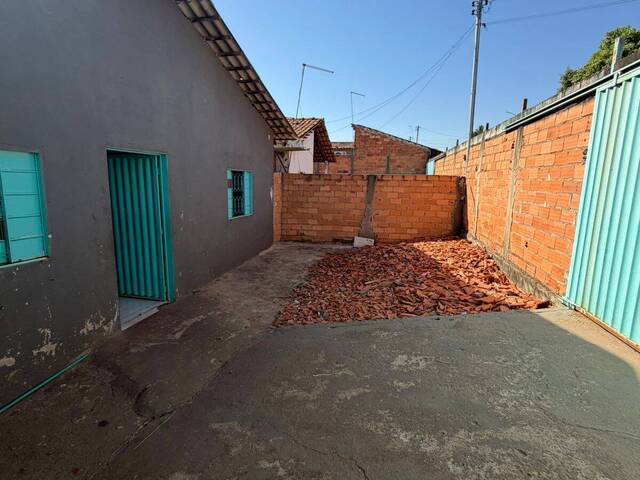 #3259 - Casa para Venda em Goiânia - GO