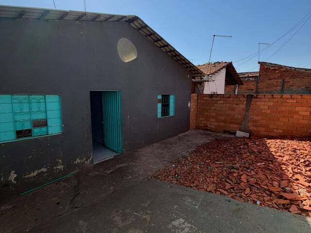#3259 - Casa para Venda em Goiânia - GO
