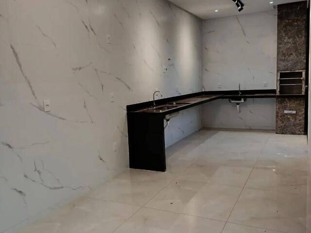 Casa para Venda em Aparecida de Goiânia - 4