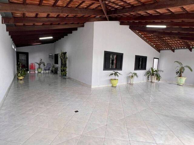 #CA1217 - Casa para Venda em Aparecida de Goiânia - GO