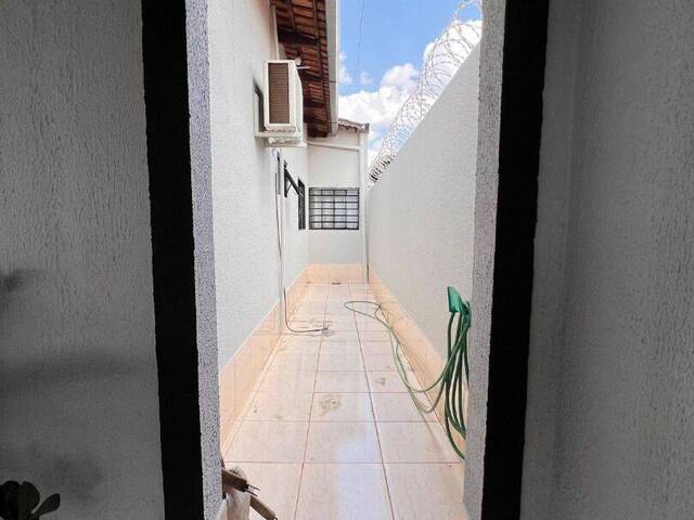 #CA1217 - Casa para Venda em Aparecida de Goiânia - GO