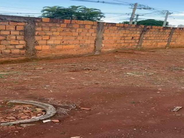 Terreno para Venda em Goiânia - 2