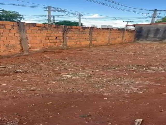 Terreno para Venda em Goiânia - 4