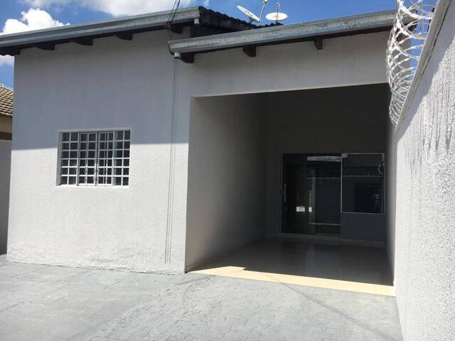 Casa para Venda em Goiânia - 3